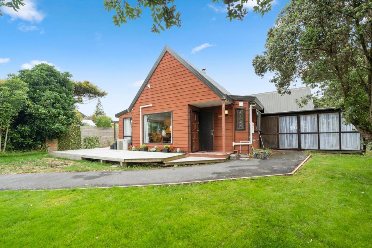 Wharerata - Otaki Beach Holiday Home Zewnętrze zdjęcie