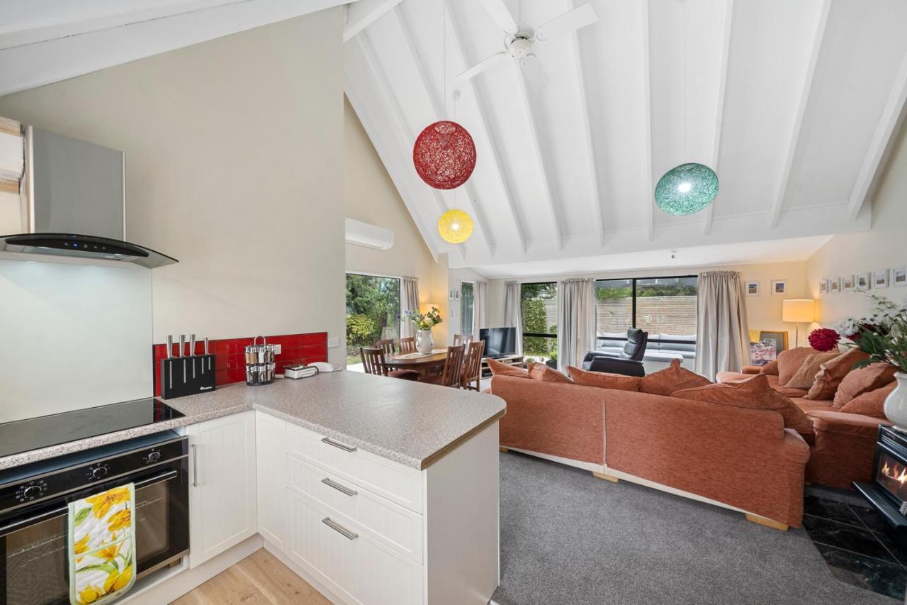 Wharerata - Otaki Beach Holiday Home Zewnętrze zdjęcie